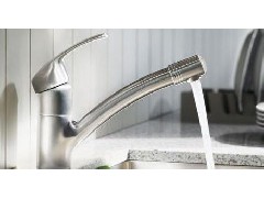 Polishing method for faucets